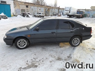 Битый автомобиль Nissan Primera